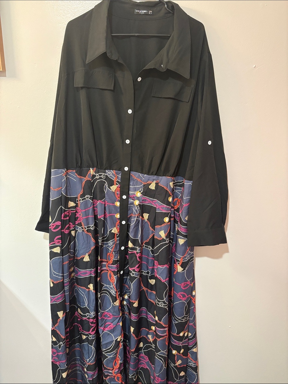 SHEIN Black & Navy Maxi Shirt Dress with Multicolor Chain Print